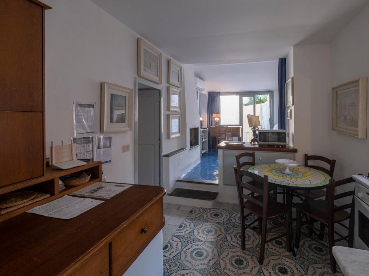 Apartment Lo Scuopolo-2 By Interhome イスキア島 エクステリア 写真